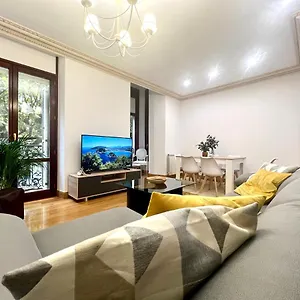 Apartamento Céntrico En Avenida De La Libertad, A 400m Playa De La Concha , San Sebastián España